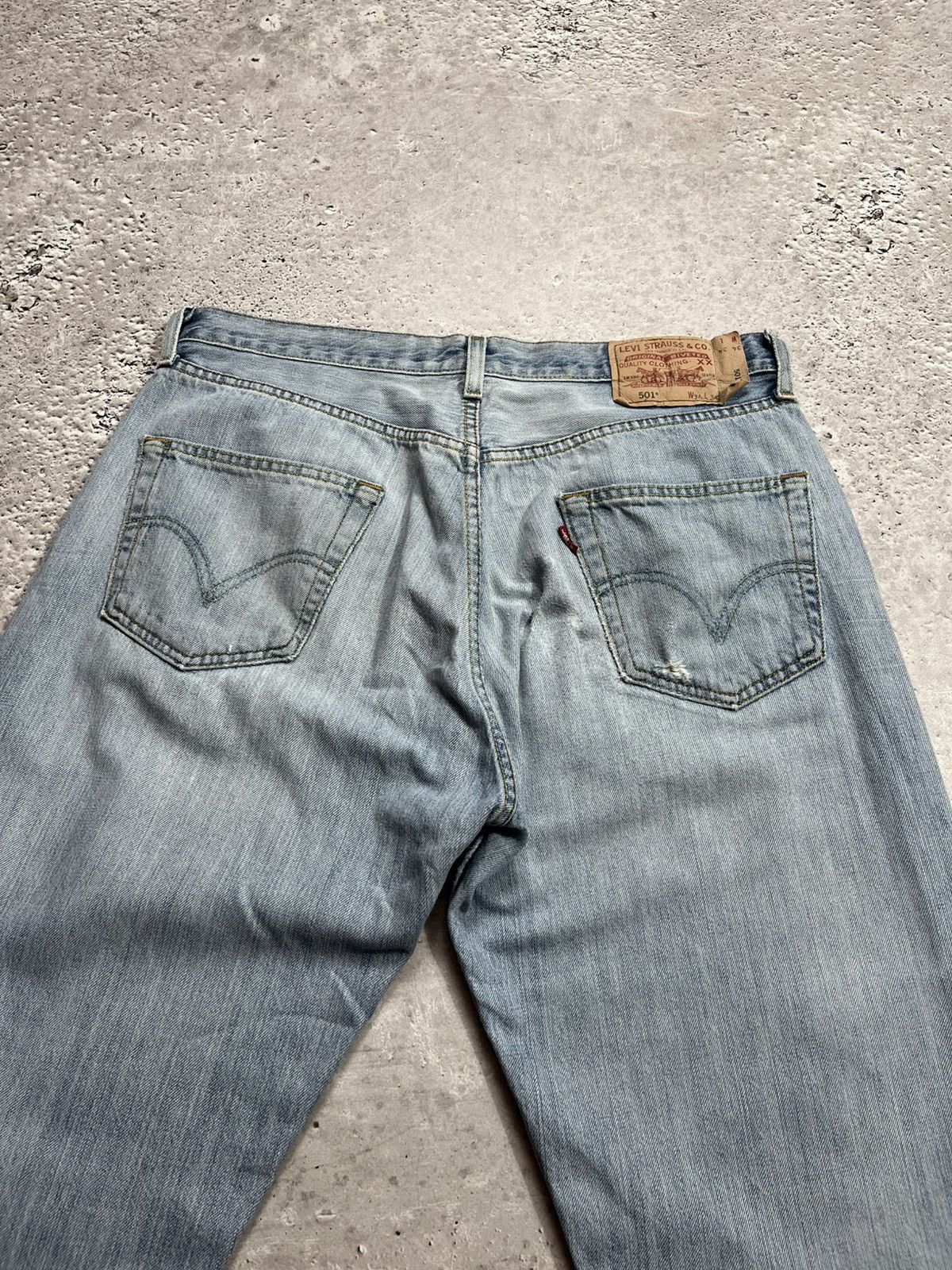 Levi's Levi’s 501 Jeans 34x34 Made in Poland Light Wash Vintage Size US 34 / EU 50 - 5 Thumbnail