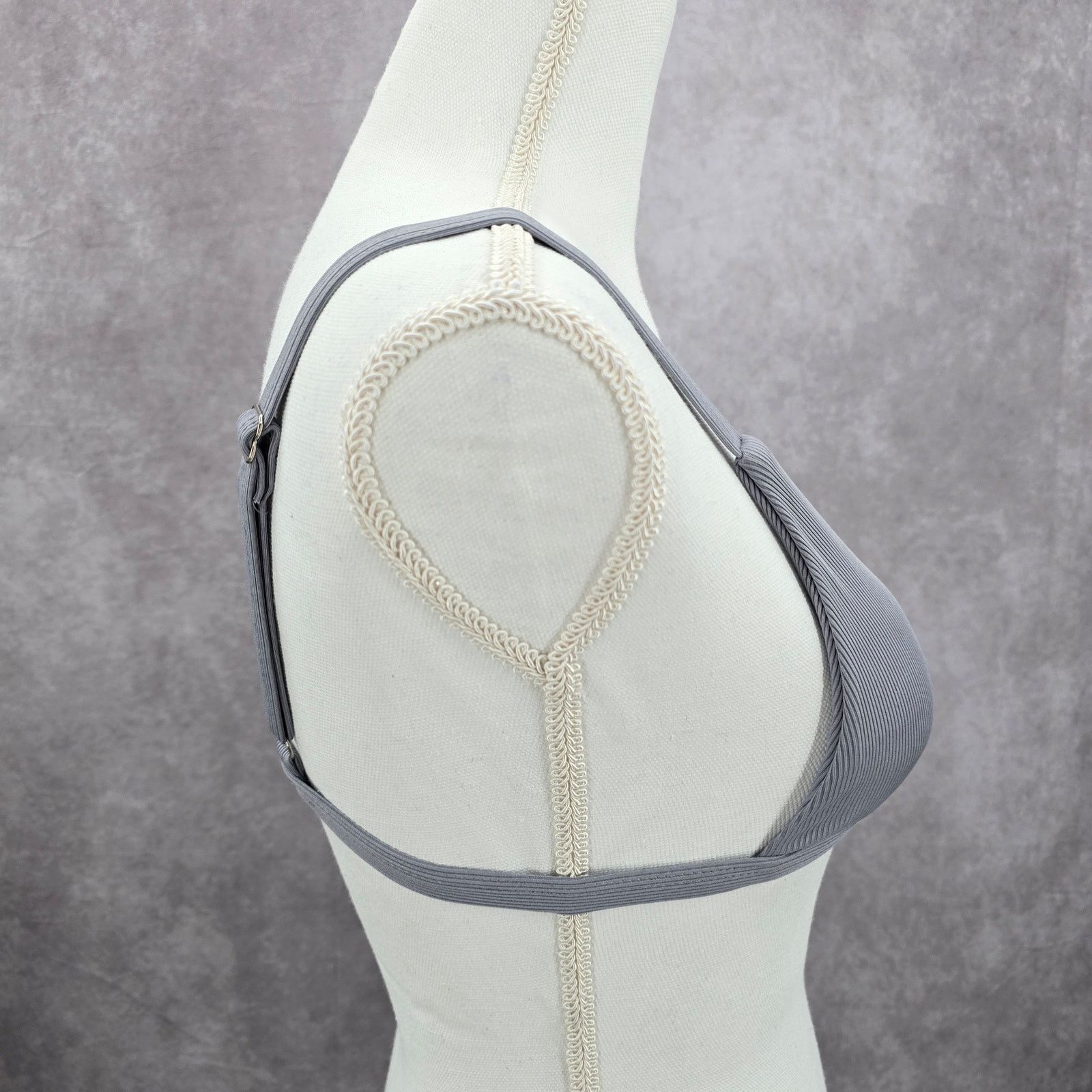 Other Gray Ribbed Triangle Adjustable Hook Bikini Top Swim Medium Size ONE SIZE - 2 Thumbnail