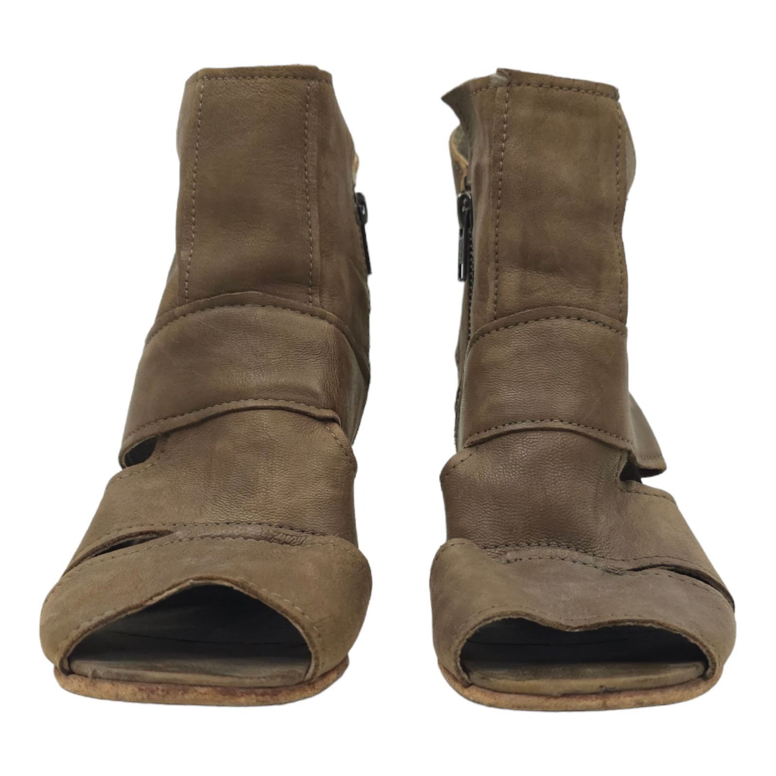 Free People Free People Effie Nubuck Cut Out Block Heel Bootie 7.5 Size US 7.5 / IT 37.5 - 5 Thumbnail