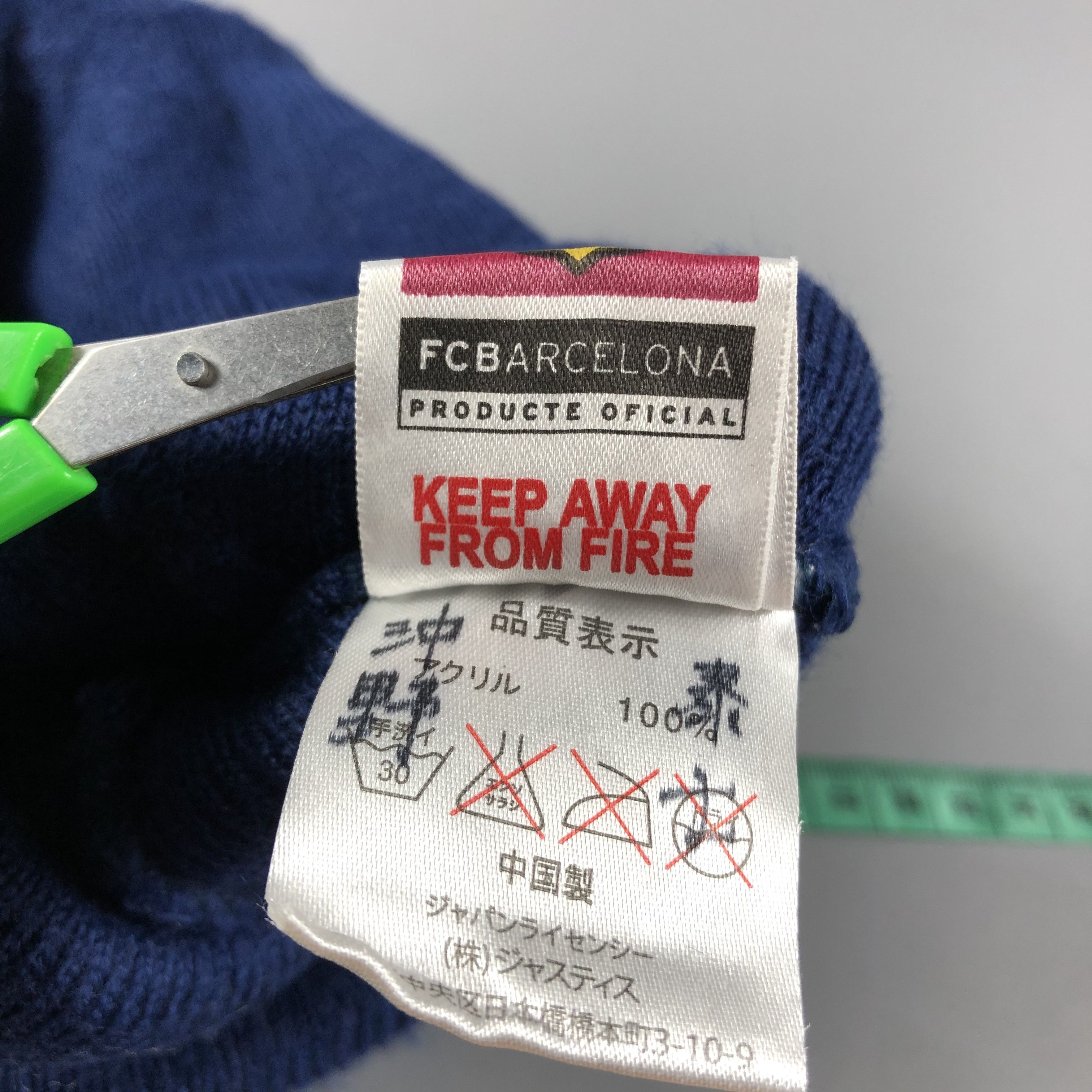 Vintage FC Barcelona Beanie Snowcap Snow Hat B624 Size ONE SIZE - 6 Thumbnail