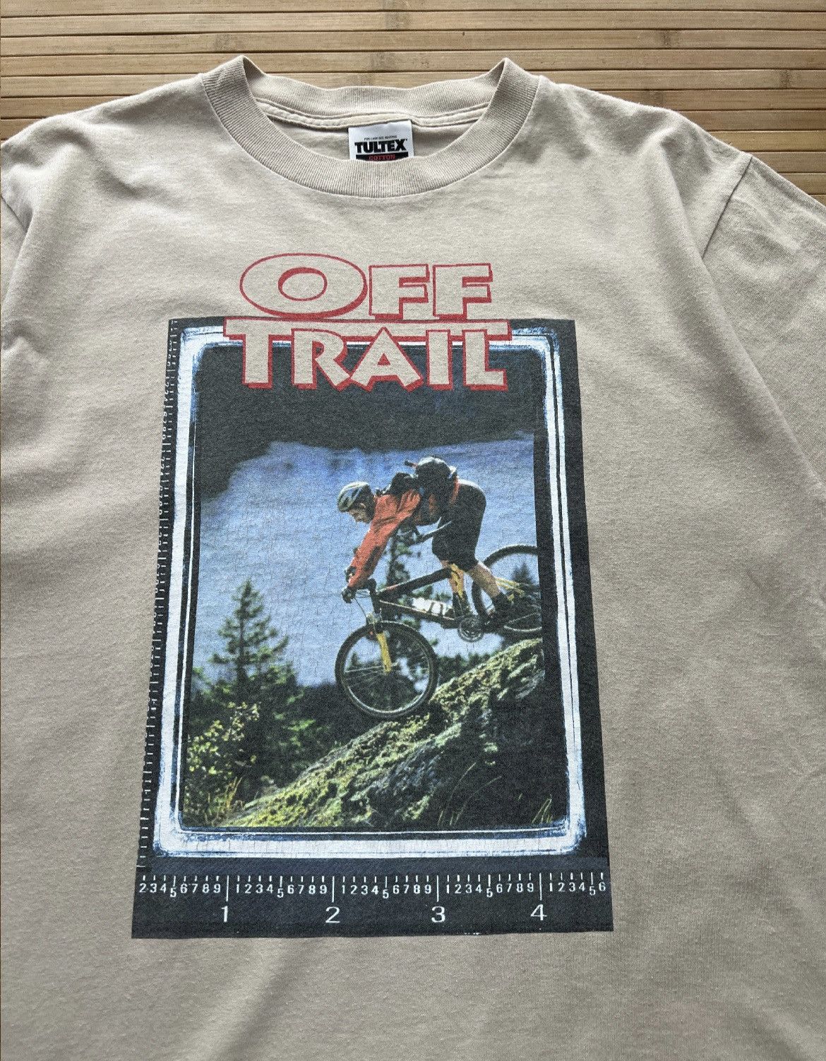 Vintage 80s Off The Trail Tee Size US L / EU 52-54 / 3 - 2 Thumbnail