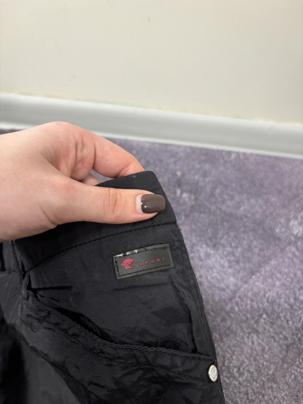 Versace Vintage Versace Sport Women’s Rare Black Baggy Nylon Pants Size 32" / US 10 / IT 46 - 15 Thumbnail