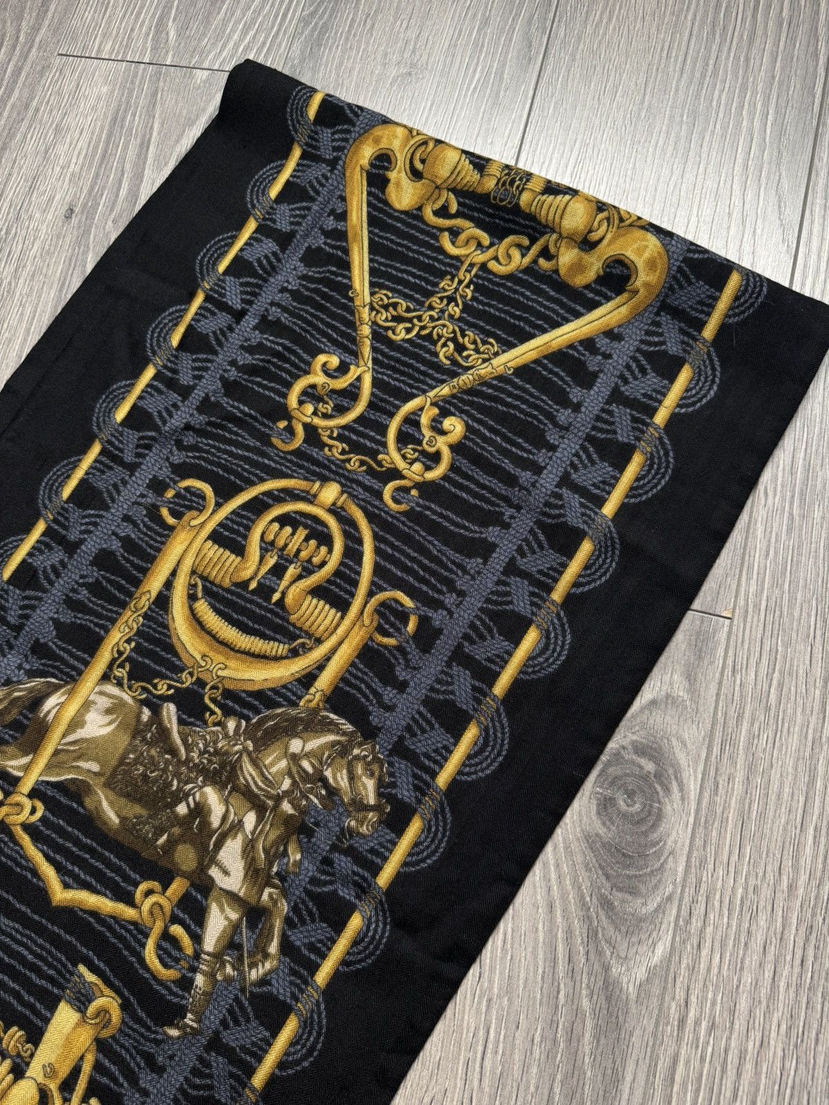 Hermes Hermès Les Cavaliers d'or Black/Gold Cashmere/Silk scarf OS Size ONE SIZE - 14 Thumbnail