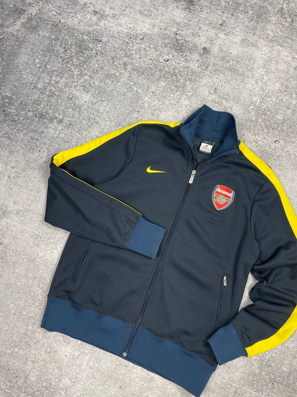 Nike × Vintage Vintage Nike Y2K Style Football Arsenal Big Logo Zip Olympic Size US M / EU 48-50 / 2 - 2 Thumbnail