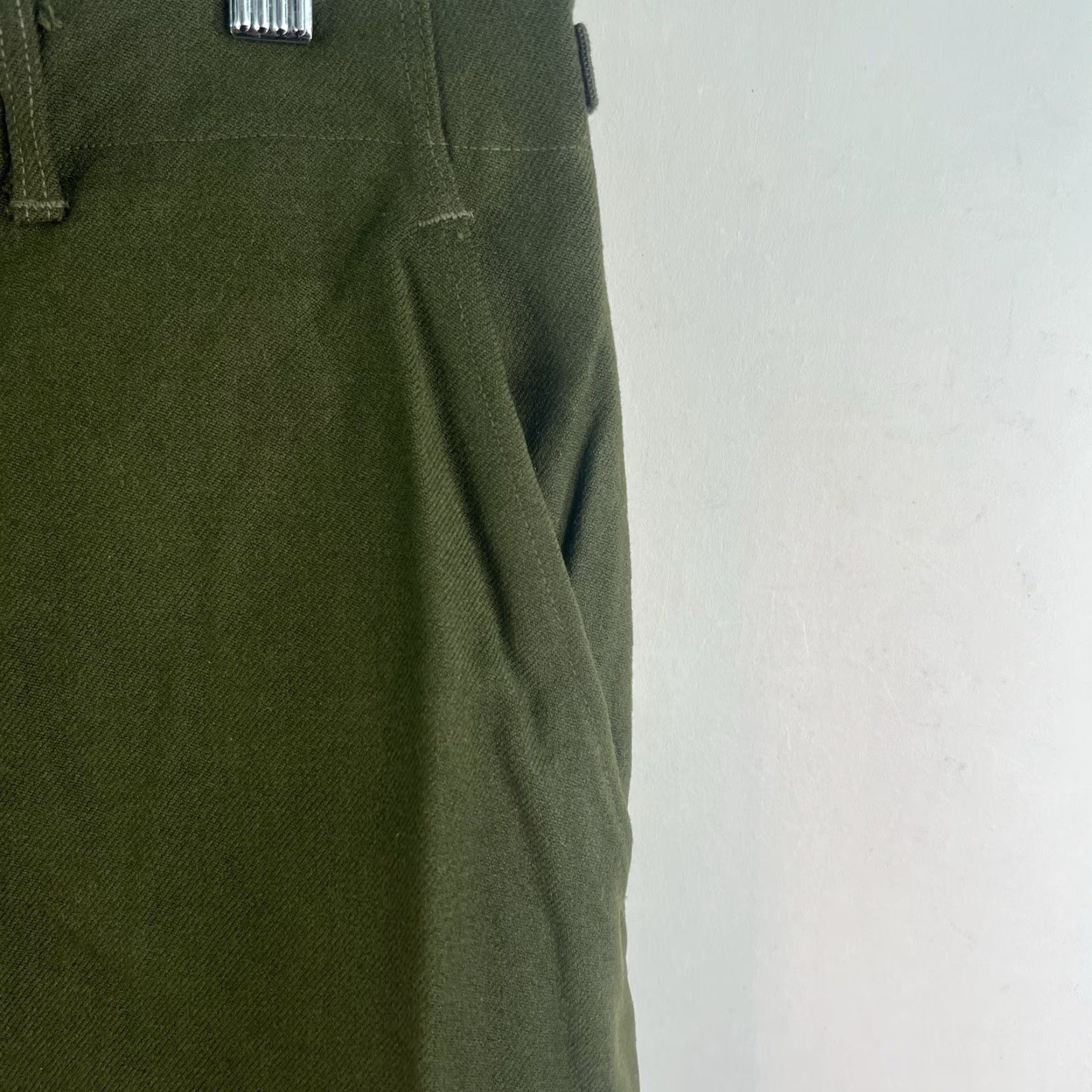 Vintage VINTAGE US Military M-1951 Wool Field Pants Mens S Short 32x30 Green Chino Flats Front Zip Fly Wool Regular Solid Army Hunting Outdoors 1953 Mens Size US 29 - 5 Thumbnail