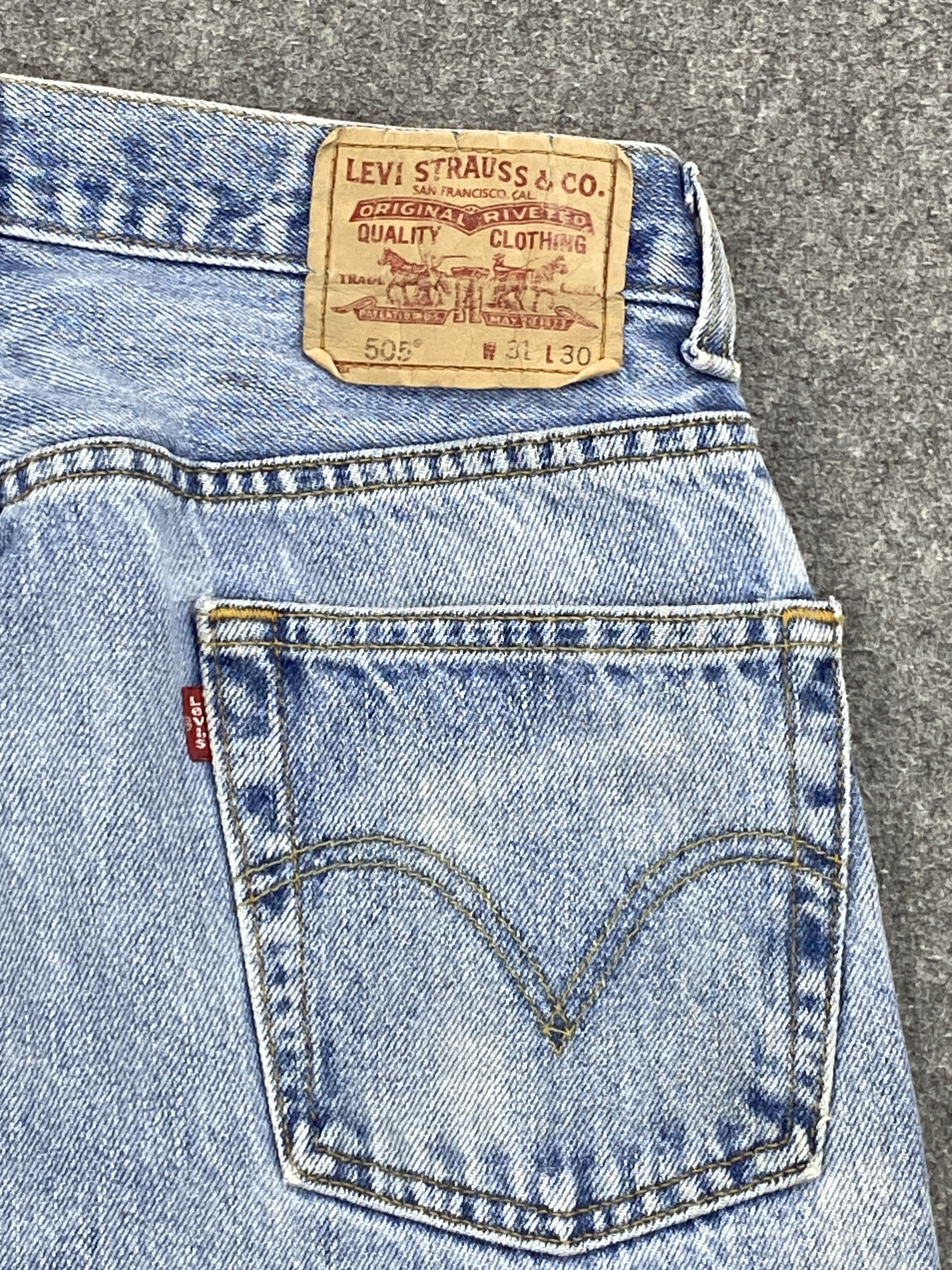 Levi's Vintage Levi's 505 Faded Blue Jeans DP2321 Size US 29 - 14 Thumbnail
