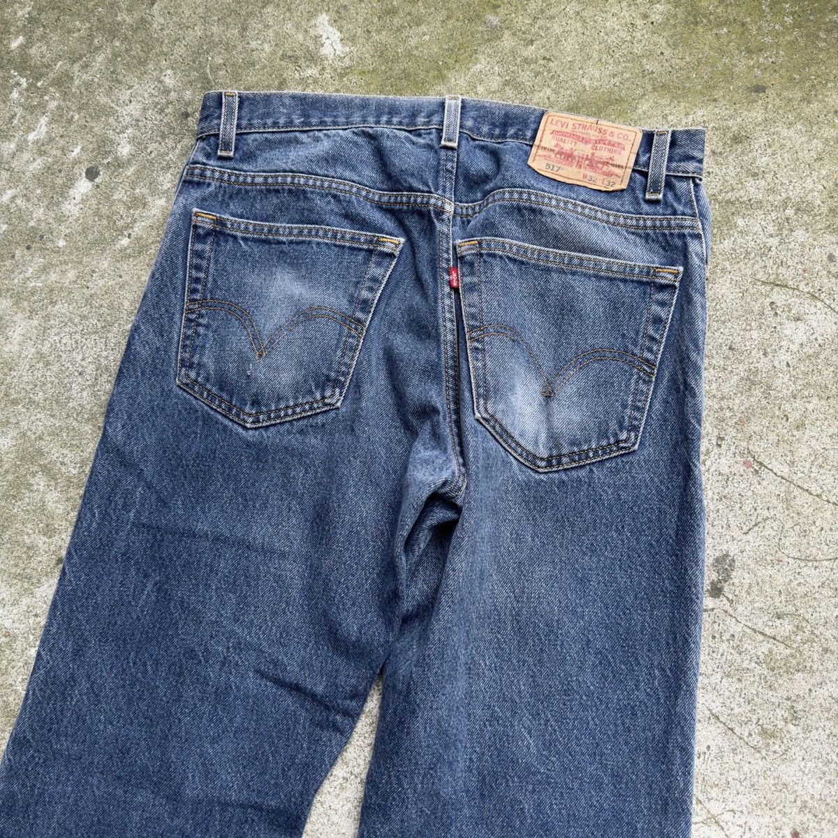 Vintage Levi's 517 Faded Bootcut Flare Jeans ERD Grunge Thrashed Size US 32 / EU 48 - 9 Thumbnail