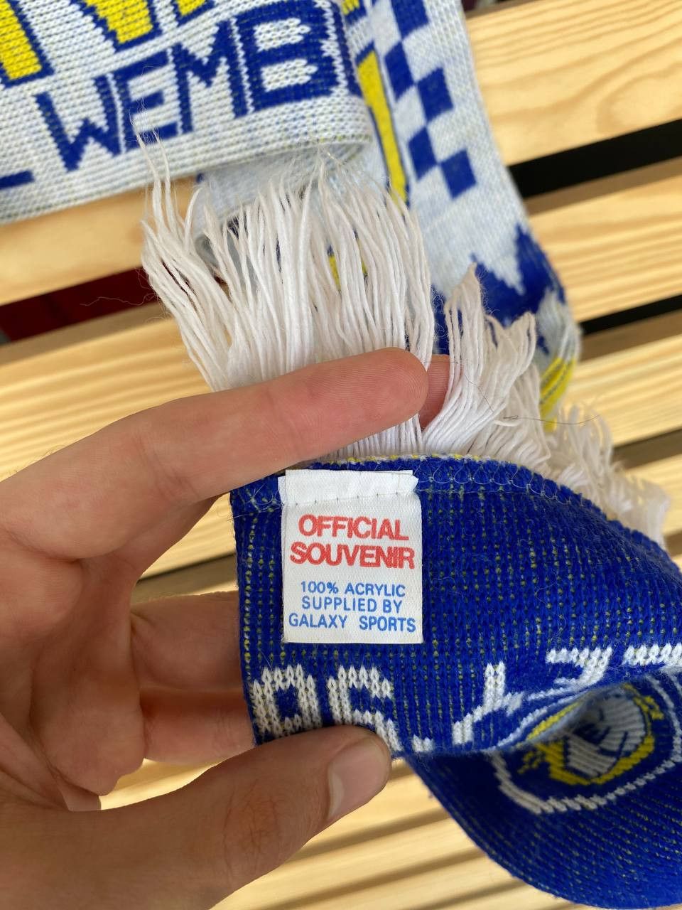 Vintage Vintage Leeds United Scarf 1996 Coca-Cola Cup Final Wembley Size ONE SIZE - 5 Thumbnail