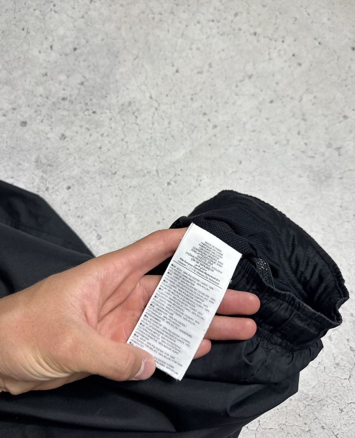 Nike Nike Nylon Track Pants Baggy Drill Swoosh Y2K Black Size US 34 / EU 50 - 7 Thumbnail