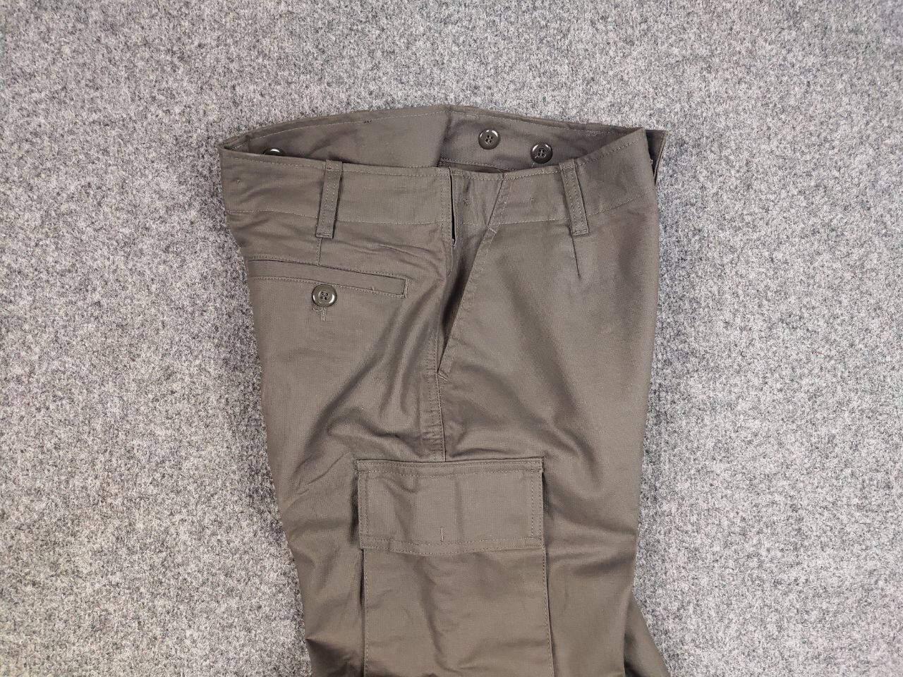 Japanese Brand Vintage 98s Genuine French Khaki Cargo Combat Trousers Pants Size US 32 / EU 48 - 14 Thumbnail