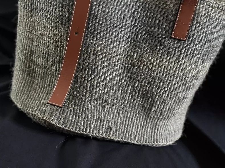 Loewe loewe Lambskin tote bag 2503-Nextarrow Size ONE SIZE - 8 Thumbnail