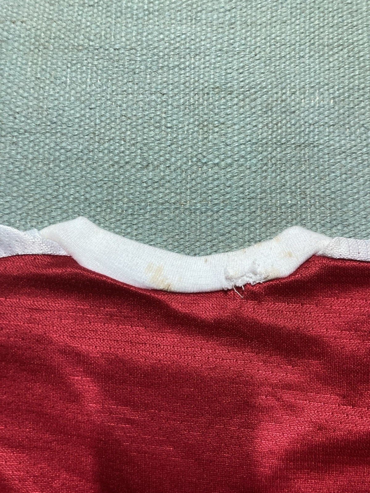Vintage 70s 80s mesh jersey t shirt football red stripe distressed L Size US L / EU 52-54 / 3 - 8 Thumbnail