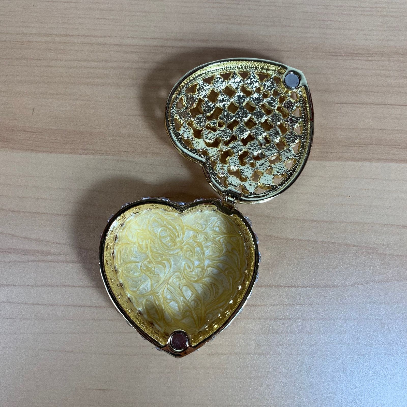 Other Fashion Jewelry Case Trinket Box Heart Shaped Casket Size ONE SIZE - 6 Thumbnail
