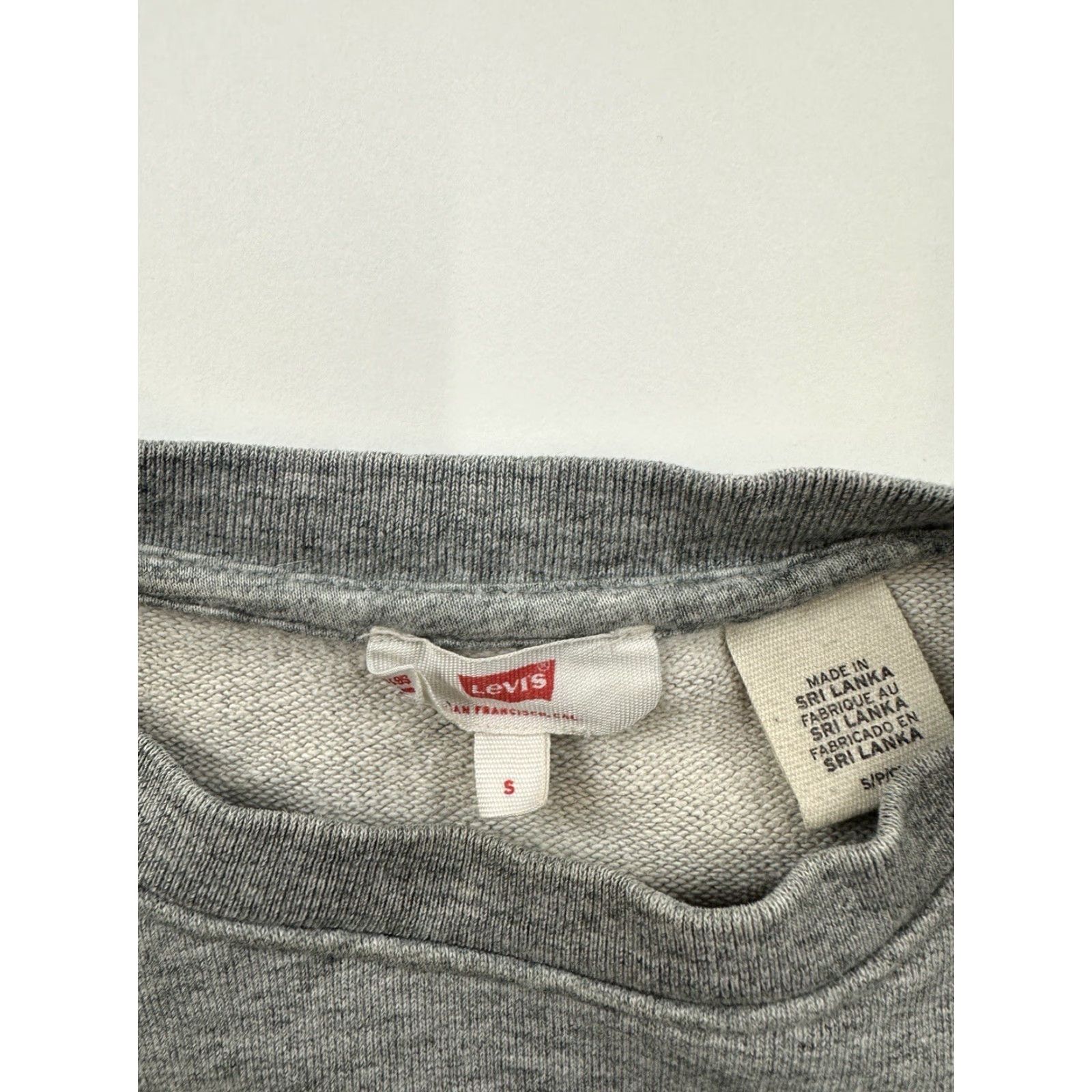 Vintage Levi’s Sweatshirt Womens Small Gray Spellout Oversized Pullover Regular Size S Activewear Women Size S / US 4 / IT 40 - 4 Thumbnail