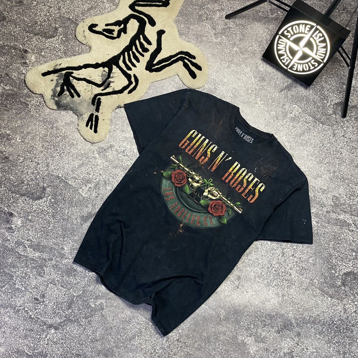 Band Tees Vintage Guns N Roses 2021 Big Graphic logo rock band tee Size US L / EU 52-54 / 3 - 1 Thumbnail