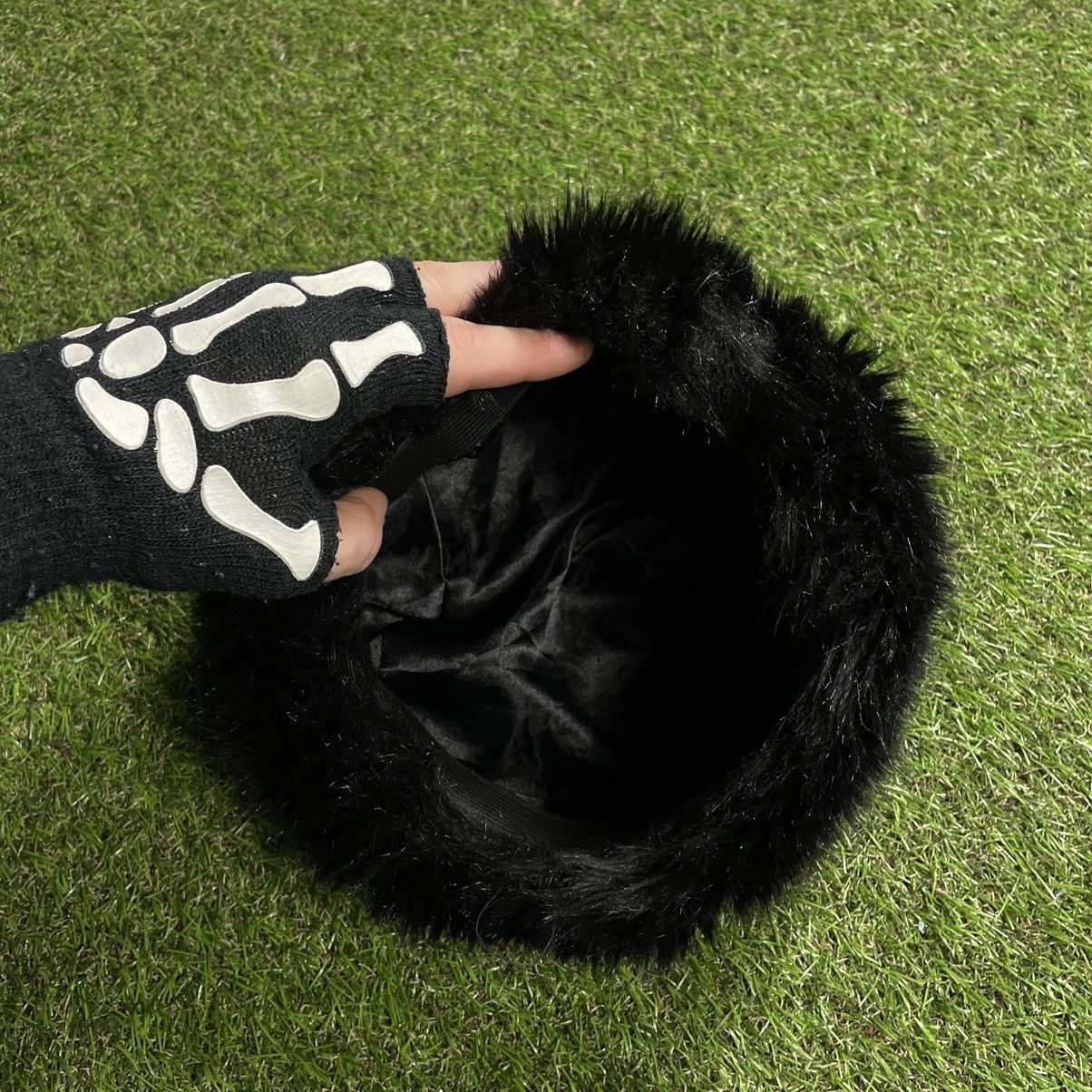 Vintage Vintage Y2K Black Fuzzy Beanie Alt Grunge Ushanka Graphic OS Size ONE SIZE - 4 Thumbnail