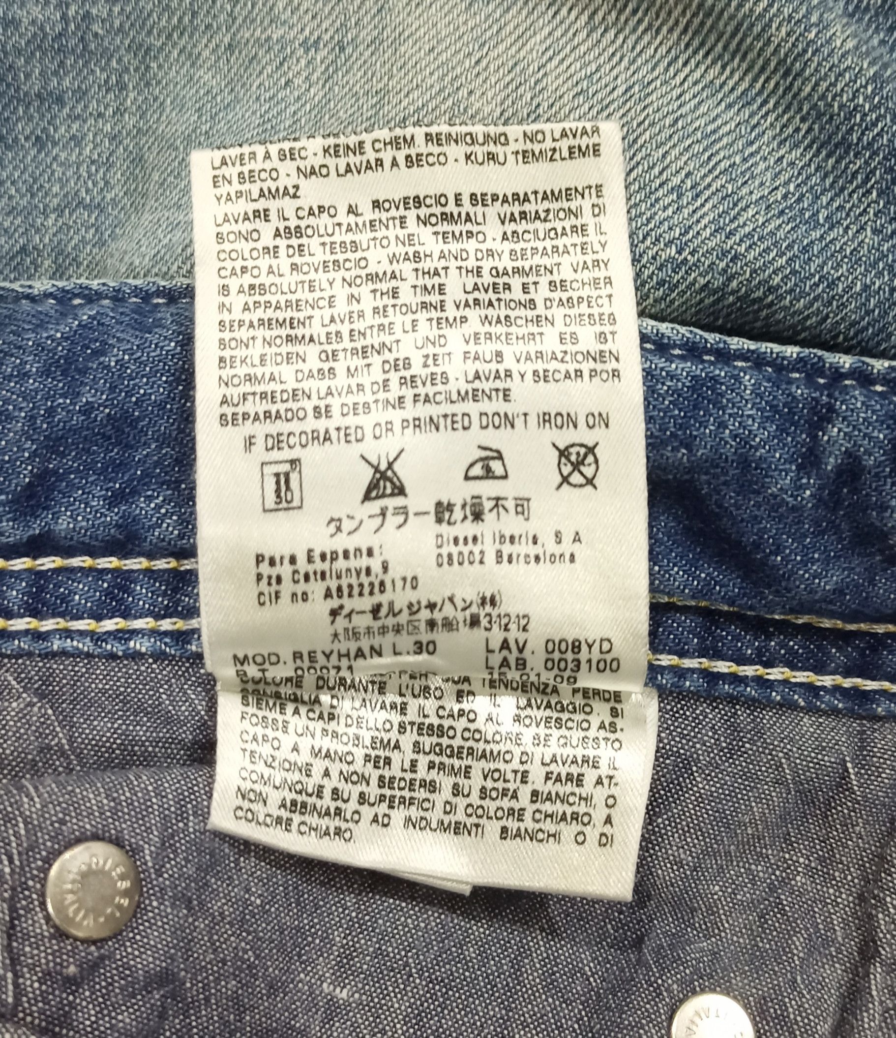 Diesel DIESEL REYHAN DISTRESSED DENIM FLARE JEANS Size US 31 - 23 Thumbnail