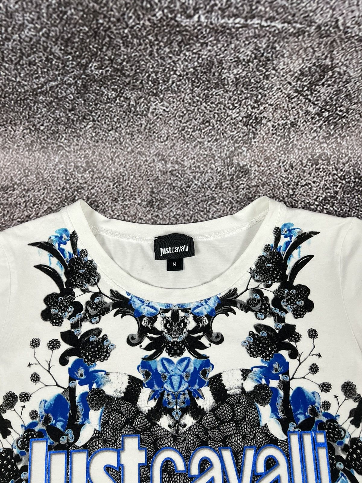 Designer × Just Cavalli Just Cavalli women’s t-shirt big logo M ornaments y2k floral Size M / US 6-8 / IT 42-44 - 6 Thumbnail