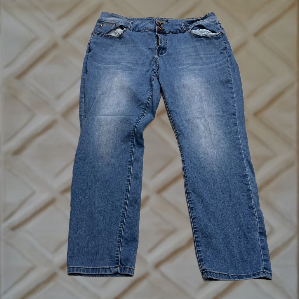 Market Thread Market Jeans Womens Plus 22 Blue Denim Dark Wash 2 Button Stretch 28in Inseam 38in Waist High Rise Straight Pants Mens? (Note: Re-check gender) Size 40" / US 18 - 1 Thumbnail