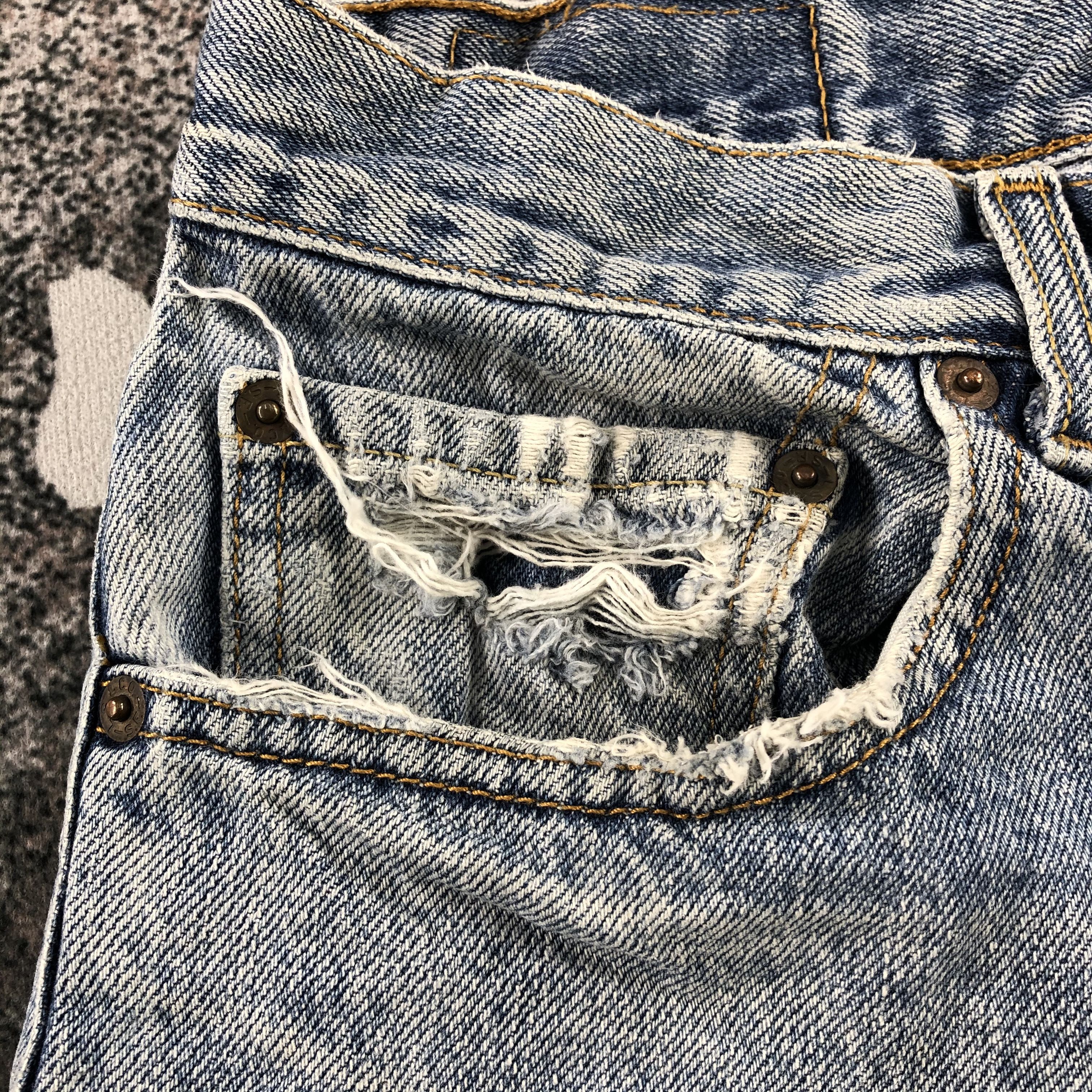 Levi's Vintage Levis 550 Jeans Distressed Denim KJ1112 Size US 34 / EU 50 - 10 Thumbnail