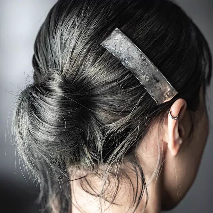 DETAJ Detaj x Uma Wang Dark Aged Silver Hair Bun Size ONE SIZE - 2 Thumbnail