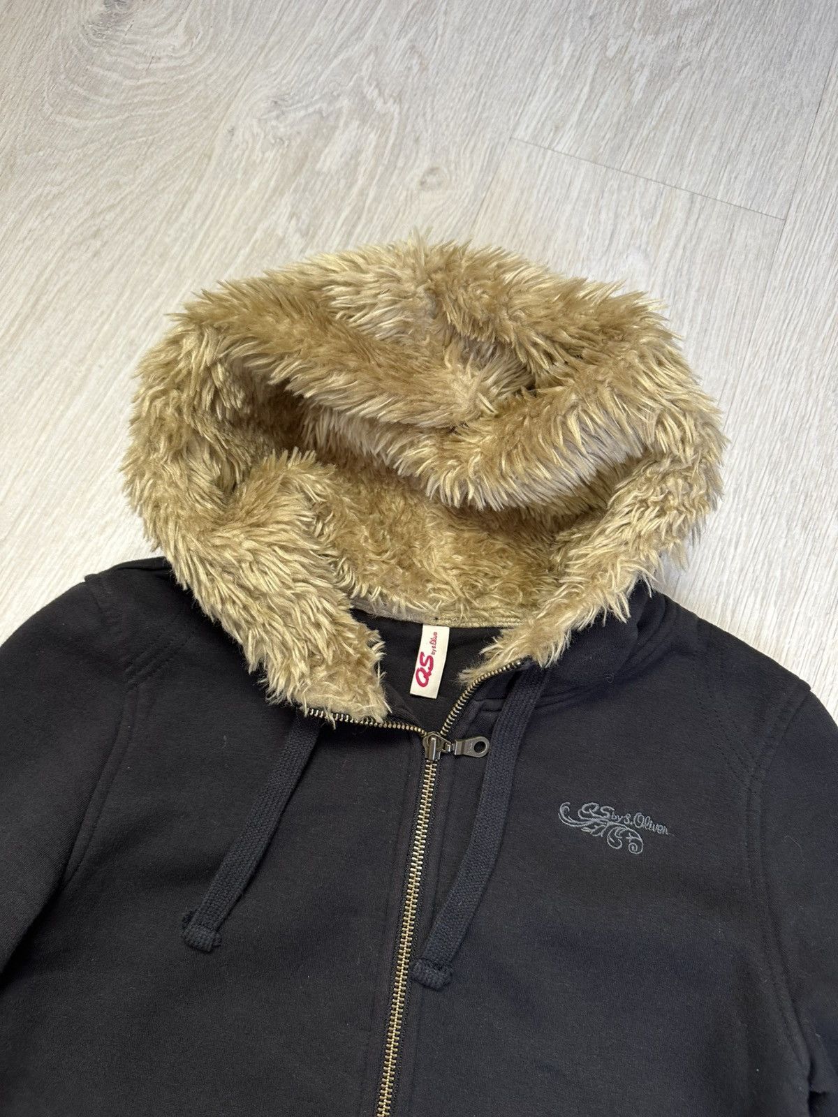 Hysteric Glamour Japanese Poem Gothic Fur Hoodie Ifsixwasnine LGB Style Size US S / EU 44-46 / 1 - 2 Thumbnail