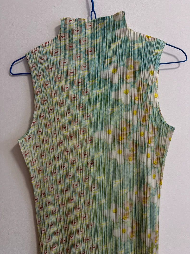 Issey Miyake Issey Miyake size:3 Light green pleated submarine dress Size S / US 4 / IT 40 - 3 Thumbnail