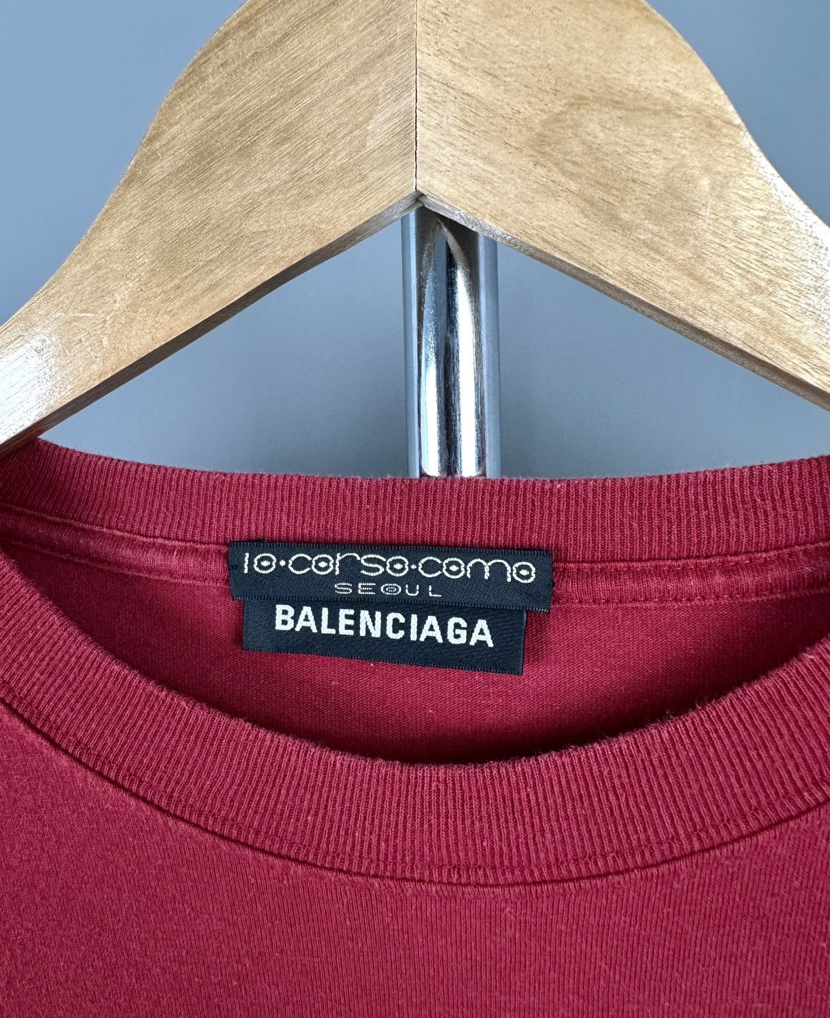 Balenciaga Balenciaga - 2018 Oversized - Small Chest Logo Tee Size US M / EU 48-50 / 2 - 10 Thumbnail