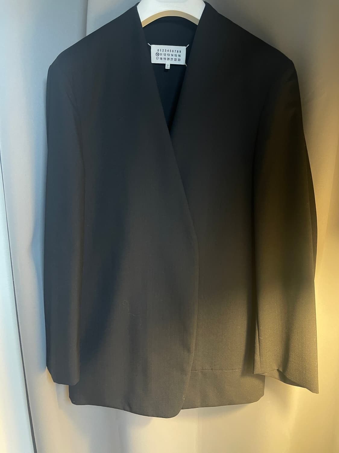 Maison Margiela Maison Margiela Collarless suit jacket 2501-Nextarrow Size US S / EU 44-46 / 1 - 1 Thumbnail