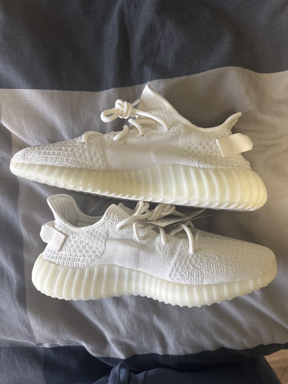 Yeezy Yeezy 350 V2 Bone Size US 10.5 / EU 43-44 - 2 Thumbnail