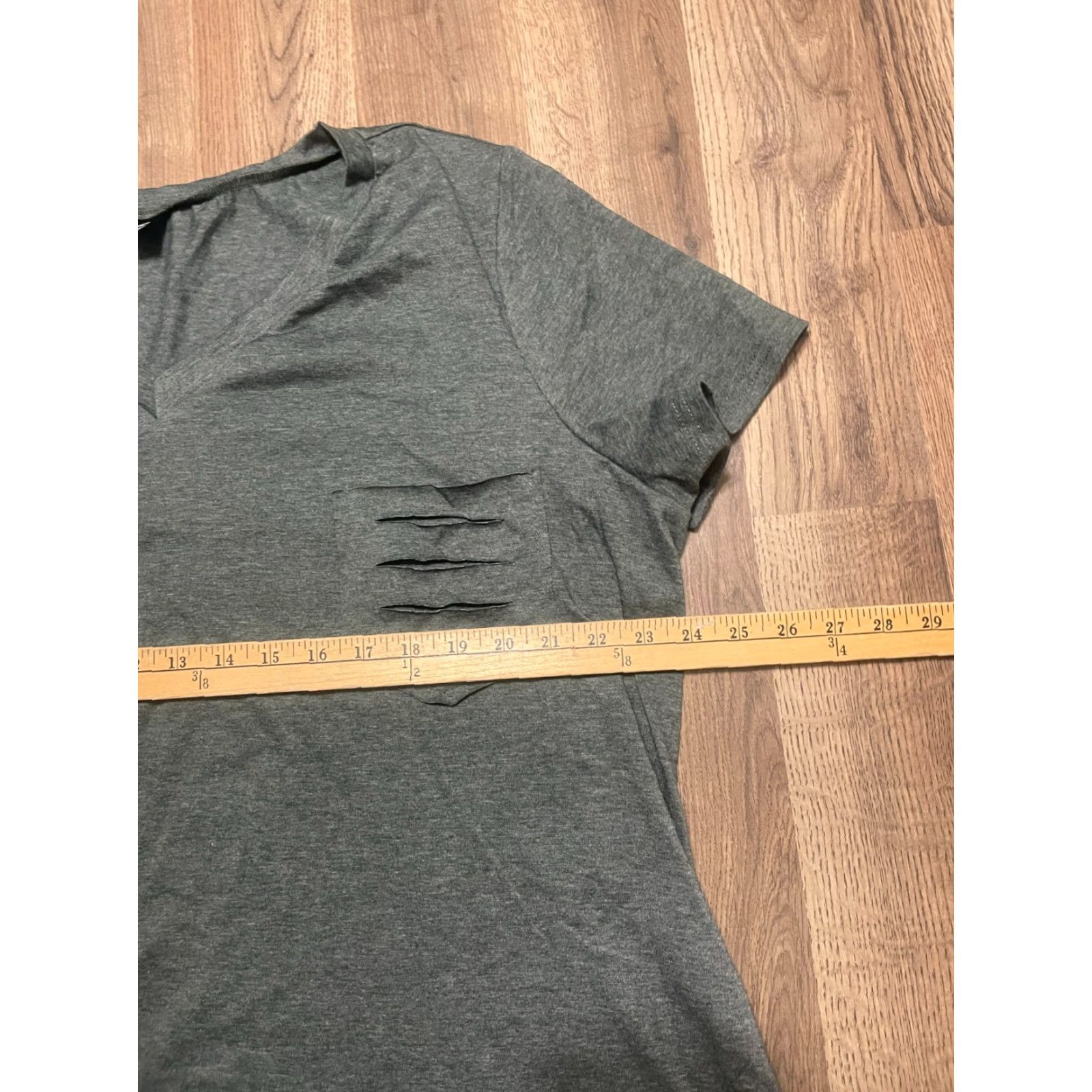 Shein Shein Curve Shirt Women's Plus Size 2XL Green V-neck Pocket Tee Size XXL / US 16-18 / IT 52-54 - 6 Thumbnail