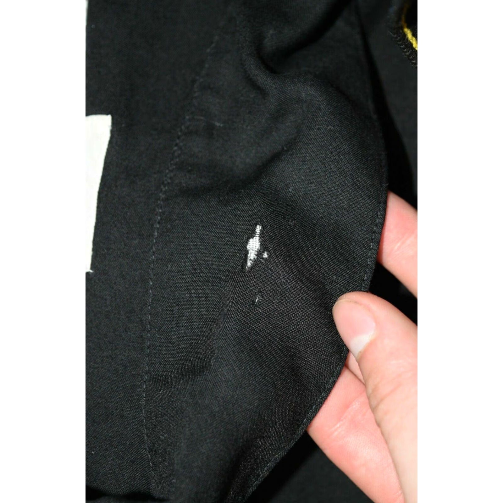 Avirex VINTAGE Avirex Combat Aviation Shirt AIR CAVALRY VIETNAM US DIVISION XL Black Button-Up Camp Collar Men’s Shirt Size US XL / EU 56 / 4 - 7 Thumbnail