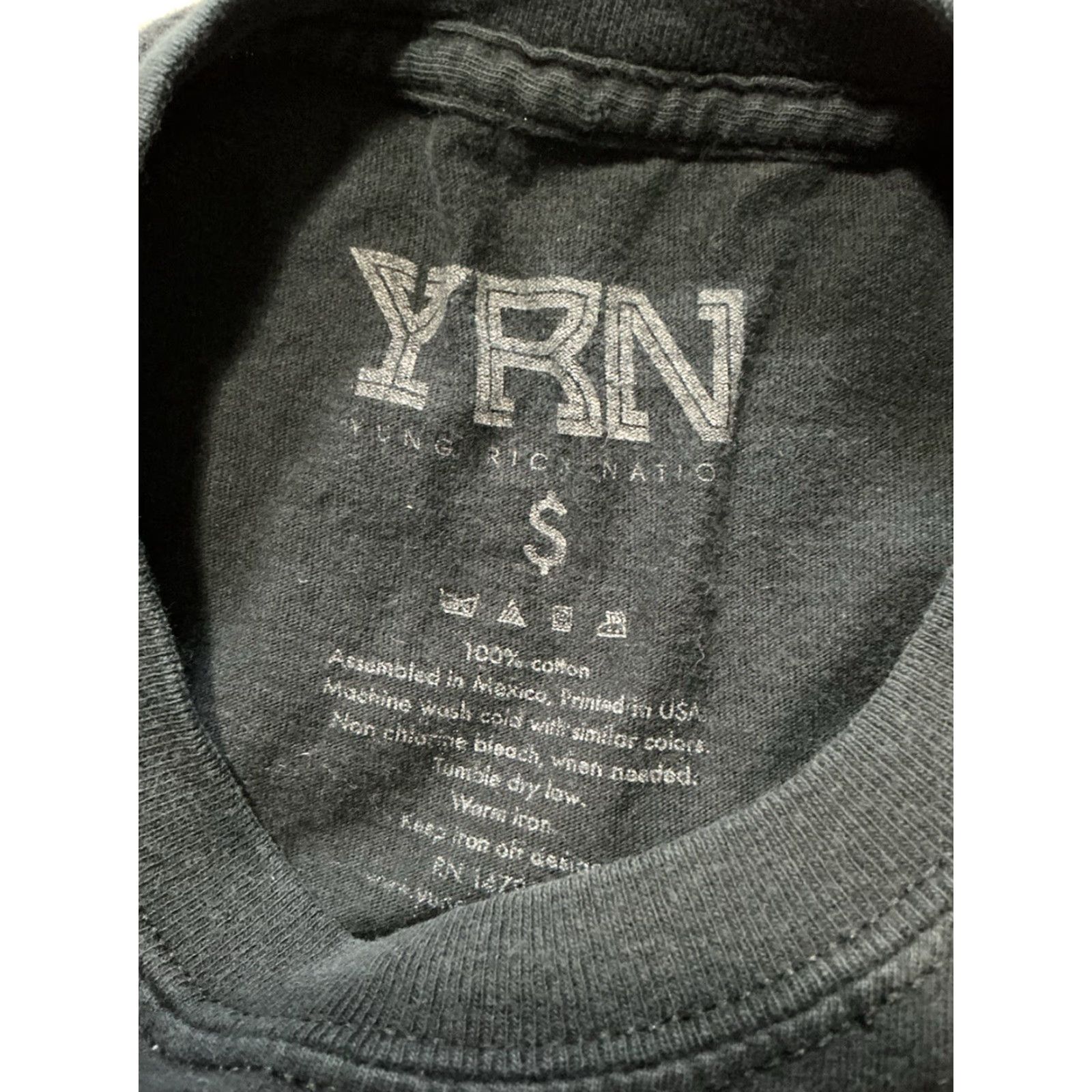 Vintage VINTAGE YRN Yung Rich Nation Migos Quavo Takeoff Offset Blue Smoke Graphic T-Shirt Sz. S Mens Shirt Black Smoke Graphic Rap Hip Hop 90s? Size US S / EU 44-46 / 1 - 5 Thumbnail