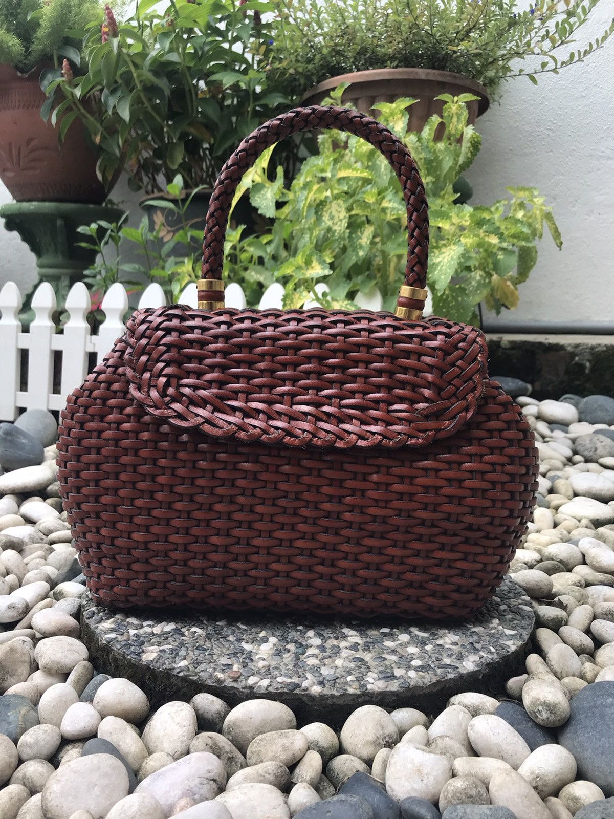 Genuine Leather × Handmade × Japanese Brand CUSTOM UNBRANDED HANDMADE BASKET WOVEN LEATHER STYLE HANDBAG Size ONE SIZE - 1 Thumbnail