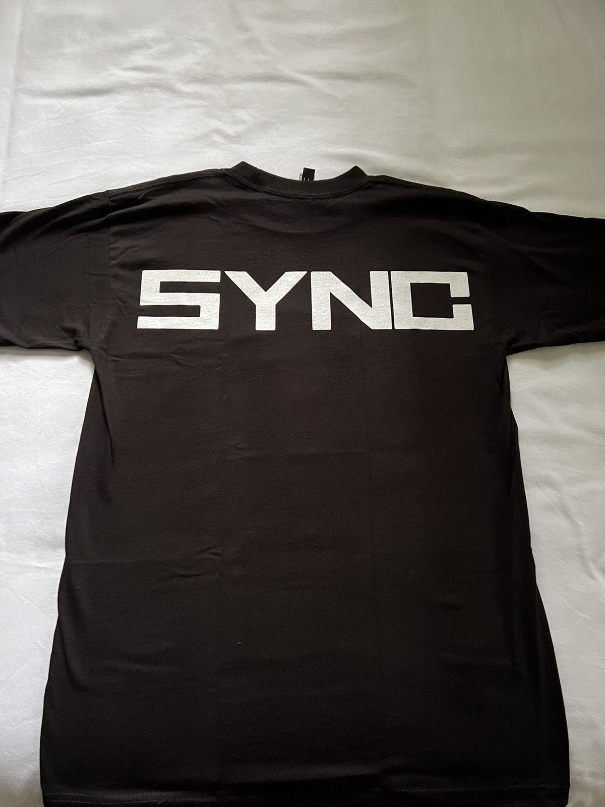 Vintage Sync By Symone Crucifix Thorns Graphic Tee branded by YEAT Size US M / EU 48-50 / 2 - 2 Thumbnail