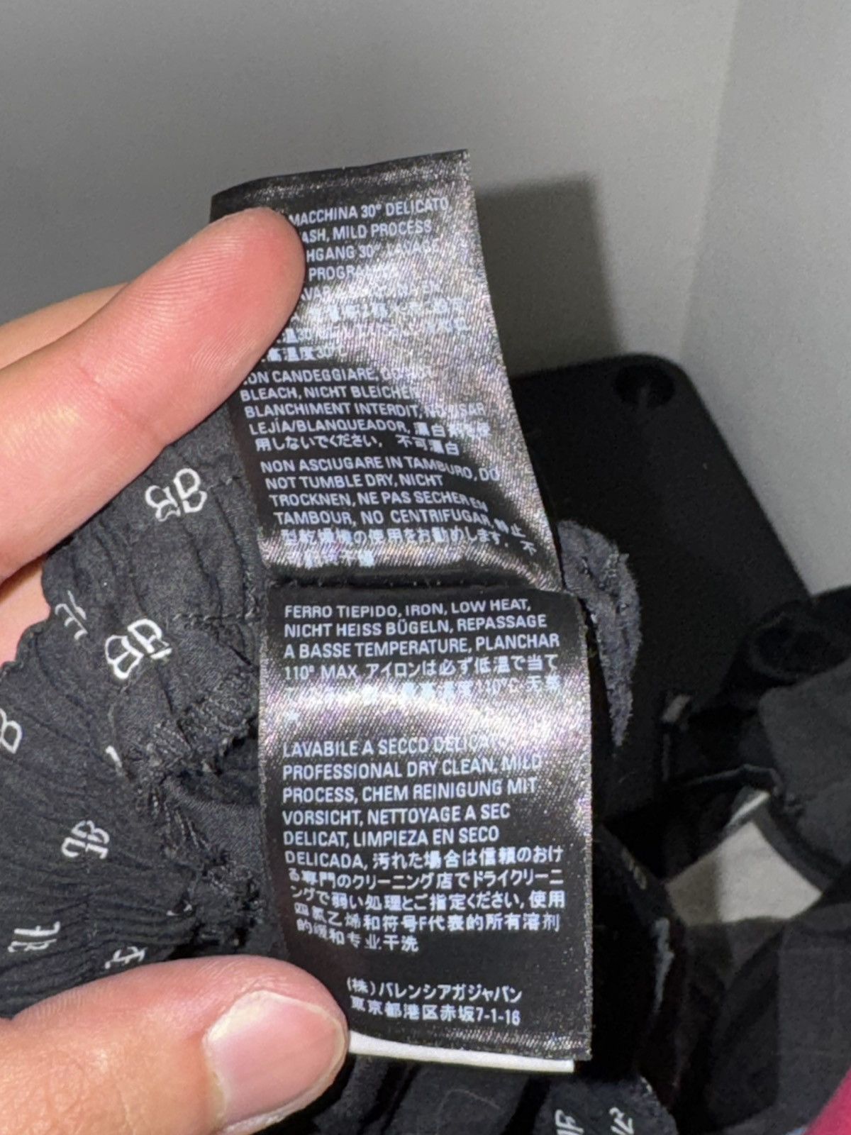 Balenciaga Balenciaga logo all over boxer style shorts in blacj Size US 30 / EU 46 - 7 Thumbnail