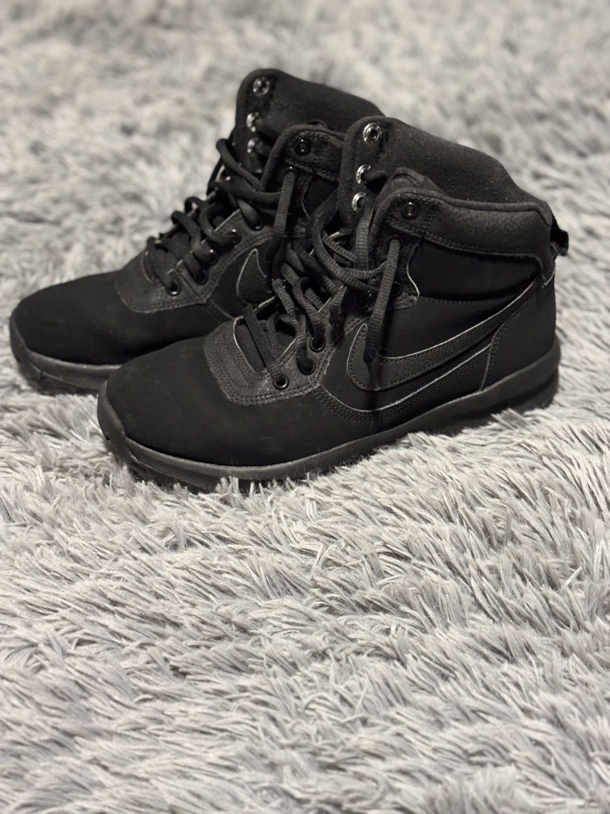 Nike Nike Manoadome Black/Black Size US 7 / EU 40 - 2 Thumbnail