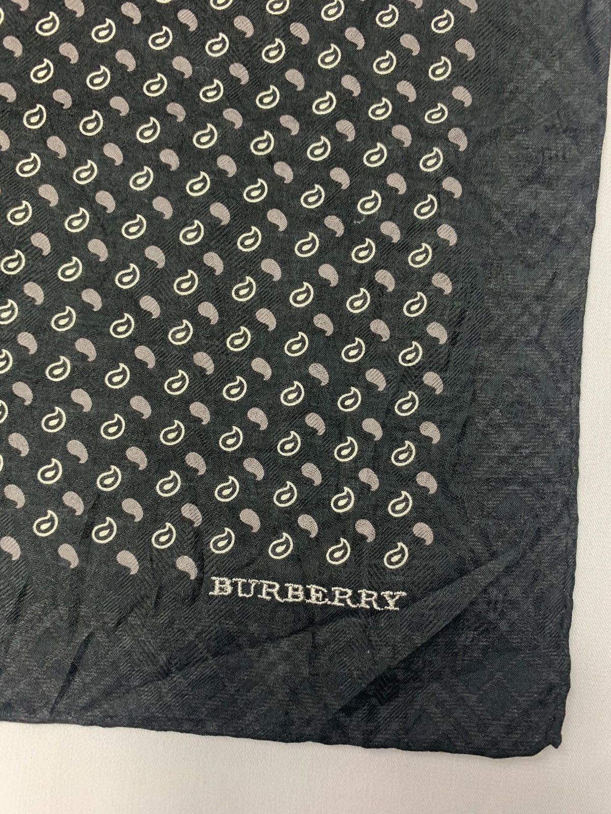 Burberry Burberry Handkerchief / Neckerchief / Bandana Size ONE SIZE - 4 Thumbnail