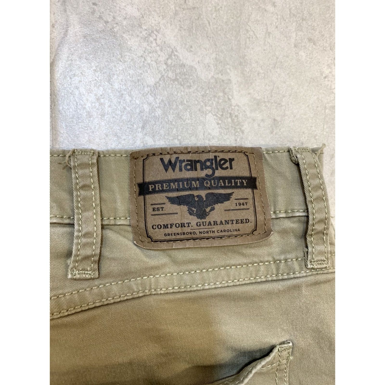 Wrangler VINTAGE no? Actually: Wrangler Khaki Pants 37X27 Men's Regular Flat Front 5-Pocket Cotton Blend Lightweight Straight Fit Size US 37 - 5 Thumbnail