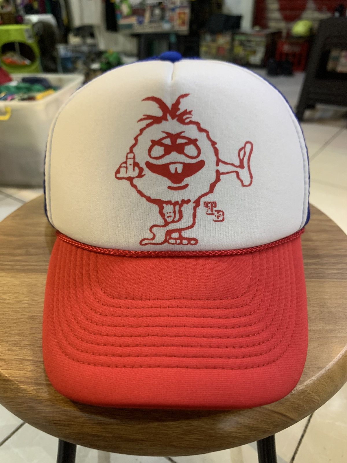 Hat Club CAMACHO Monster “Middle Finger” tricolor trucker Hat Size ONE SIZE - 2 Thumbnail
