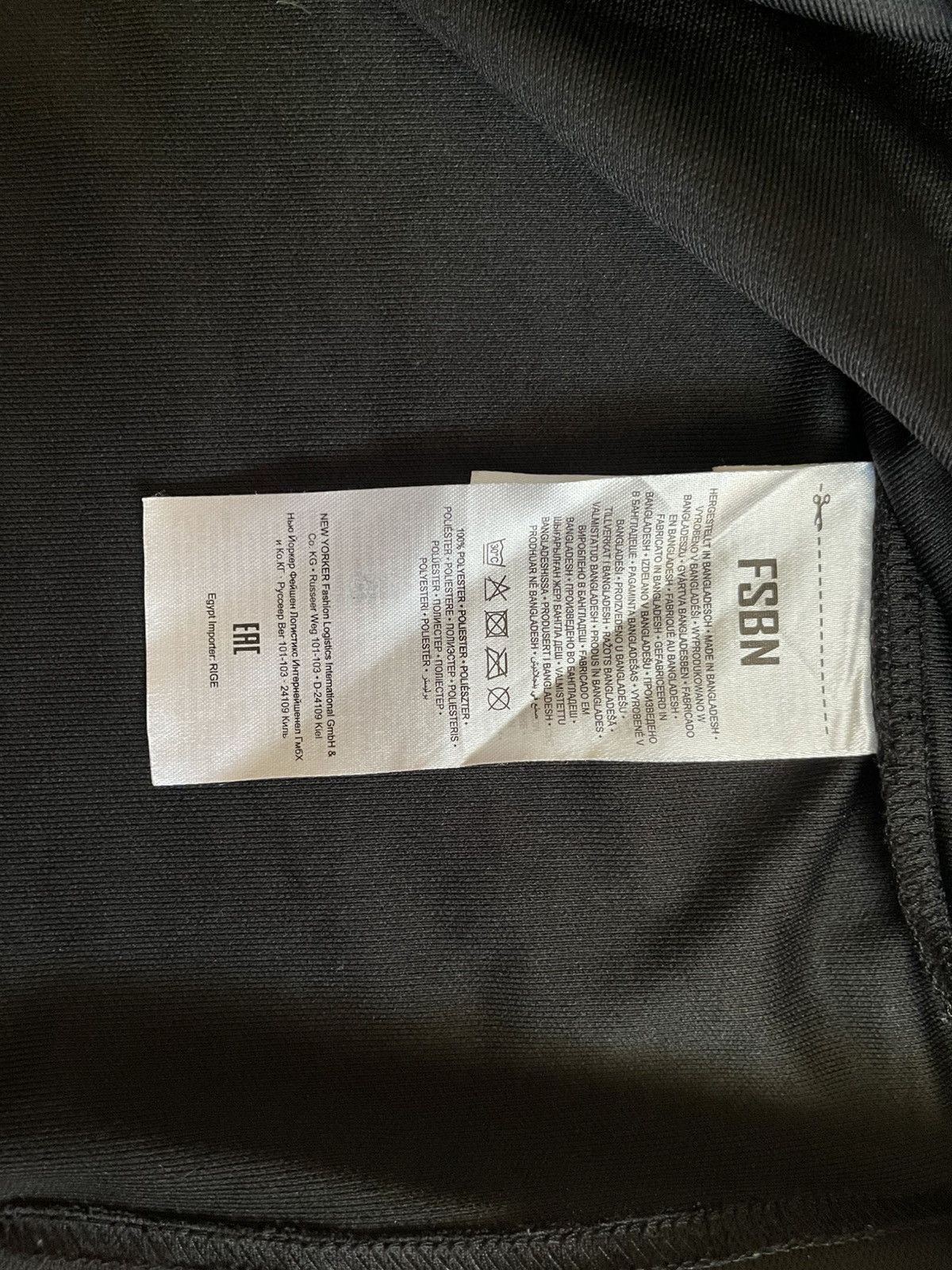 Other FSBN Reckless Baseball Jersey Men’s SizeM Black Athletic Fit Size US M / EU 48-50 / 2 - 7 Thumbnail