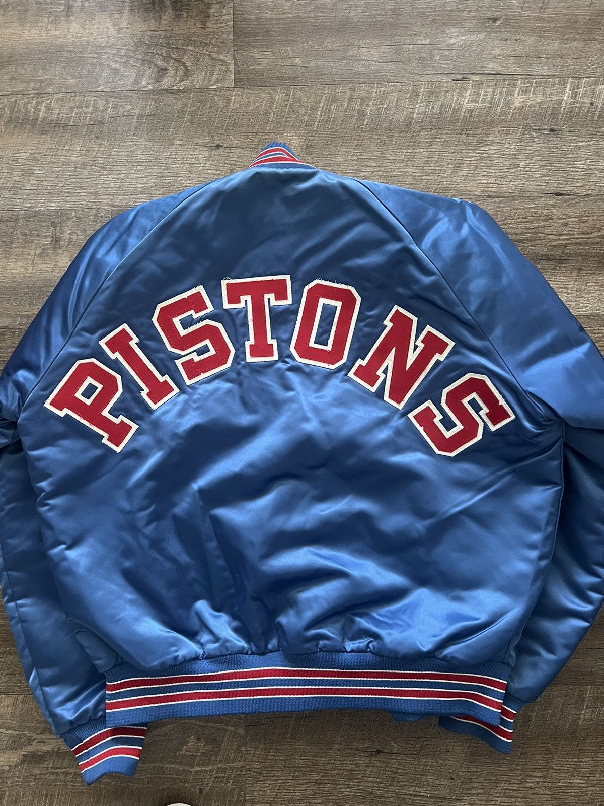 Chalk Line Vintage Detroit Pistons Chalkline spell out jacket Size US L / EU 52-54 / 3 - 2 Thumbnail