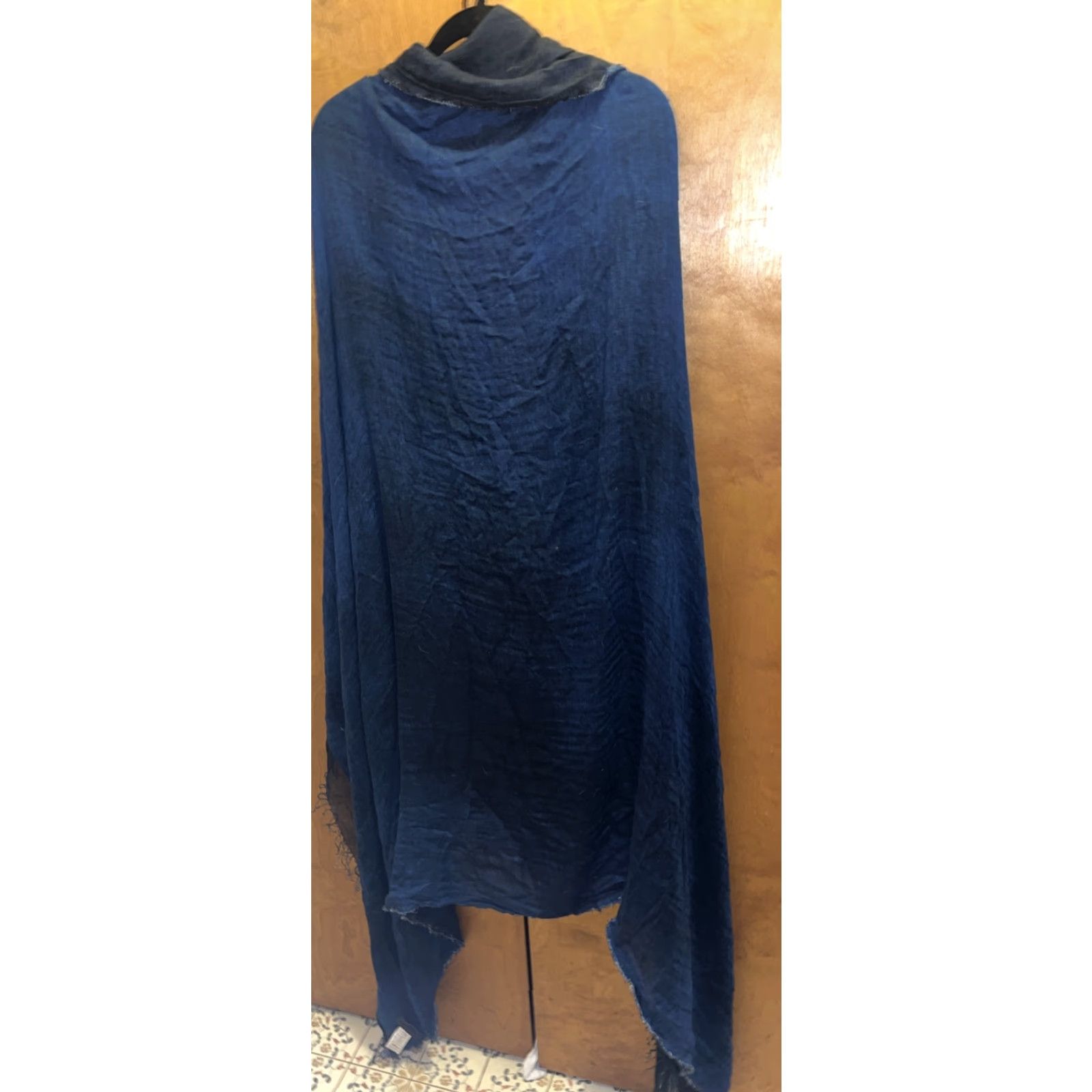 Vintage VINTAGE Alan Bilzerian Women's Square Shawl Wrap 52x56 Black Blue Cashmere Silk Modal Fringe Bohemian Art Festival Size ONE SIZE - 6 Thumbnail