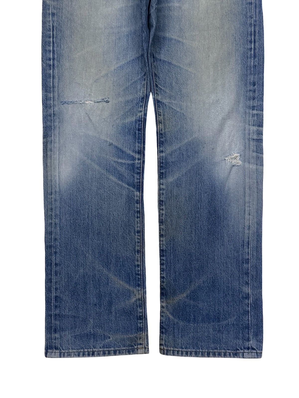 Uniqlo Vintage UNIQLO Japan Market Light Wash Distressed Denim W34 Size US 34 / EU 50 - 6 Thumbnail