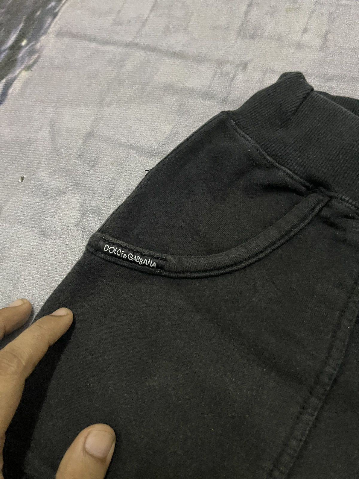 Dolce & Gabbana 2000s DOLCE & GABBANA ITALIA RUGBY CHOPPED SHORT PANT Size US 30 / EU 46 - 8 Thumbnail
