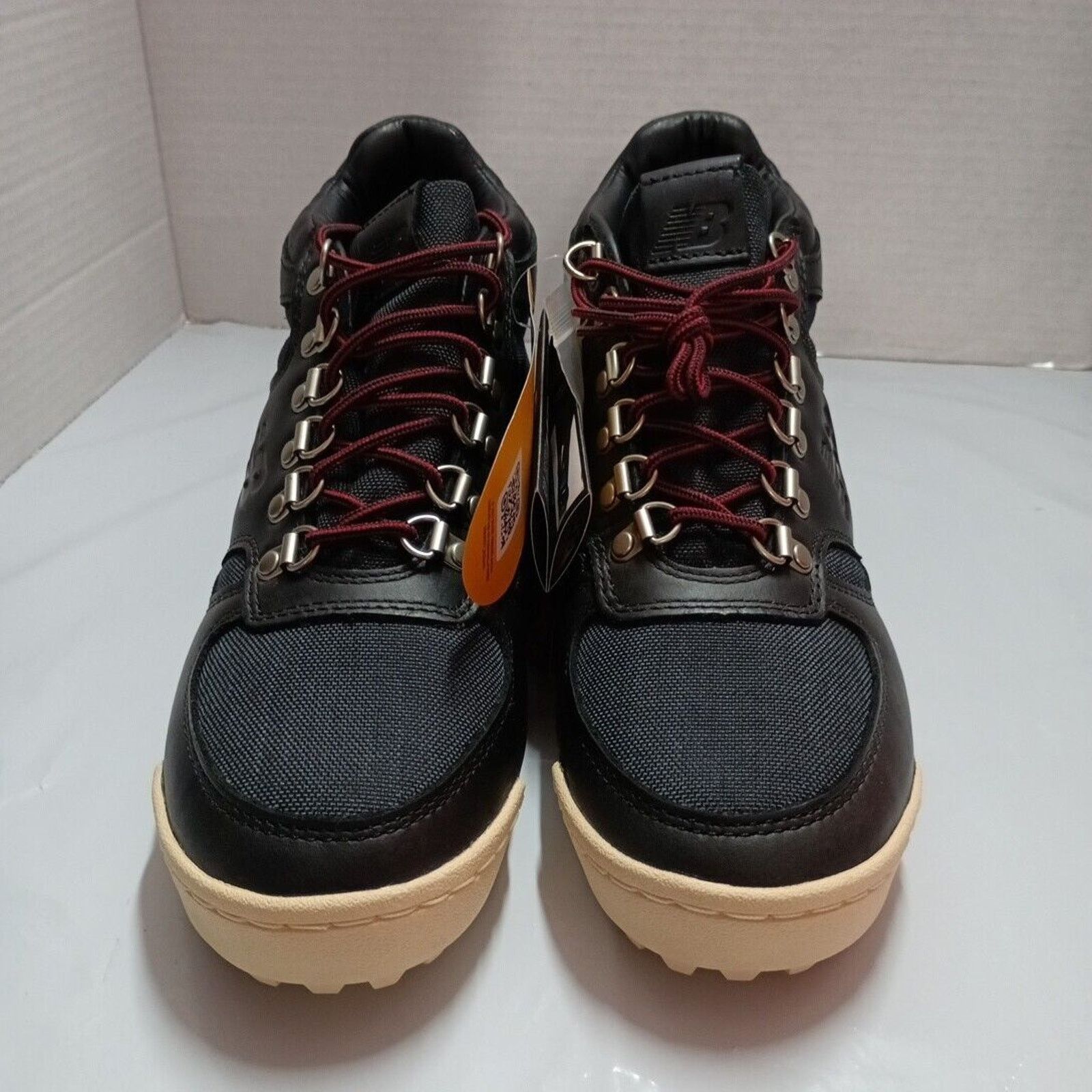 New Balance New Balance Rainier Black Beige Men's Size 7 Hiking Boots Size US 7 / EU 40 - 2 Thumbnail