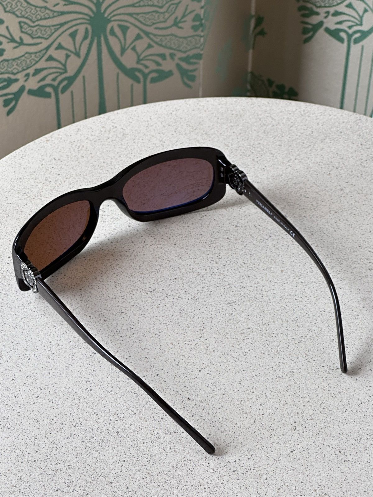 Chanel CHANEL CC Logo Camelia Brown Crystal Swarovski Sunglasses Size ONE SIZE - 12 Thumbnail
