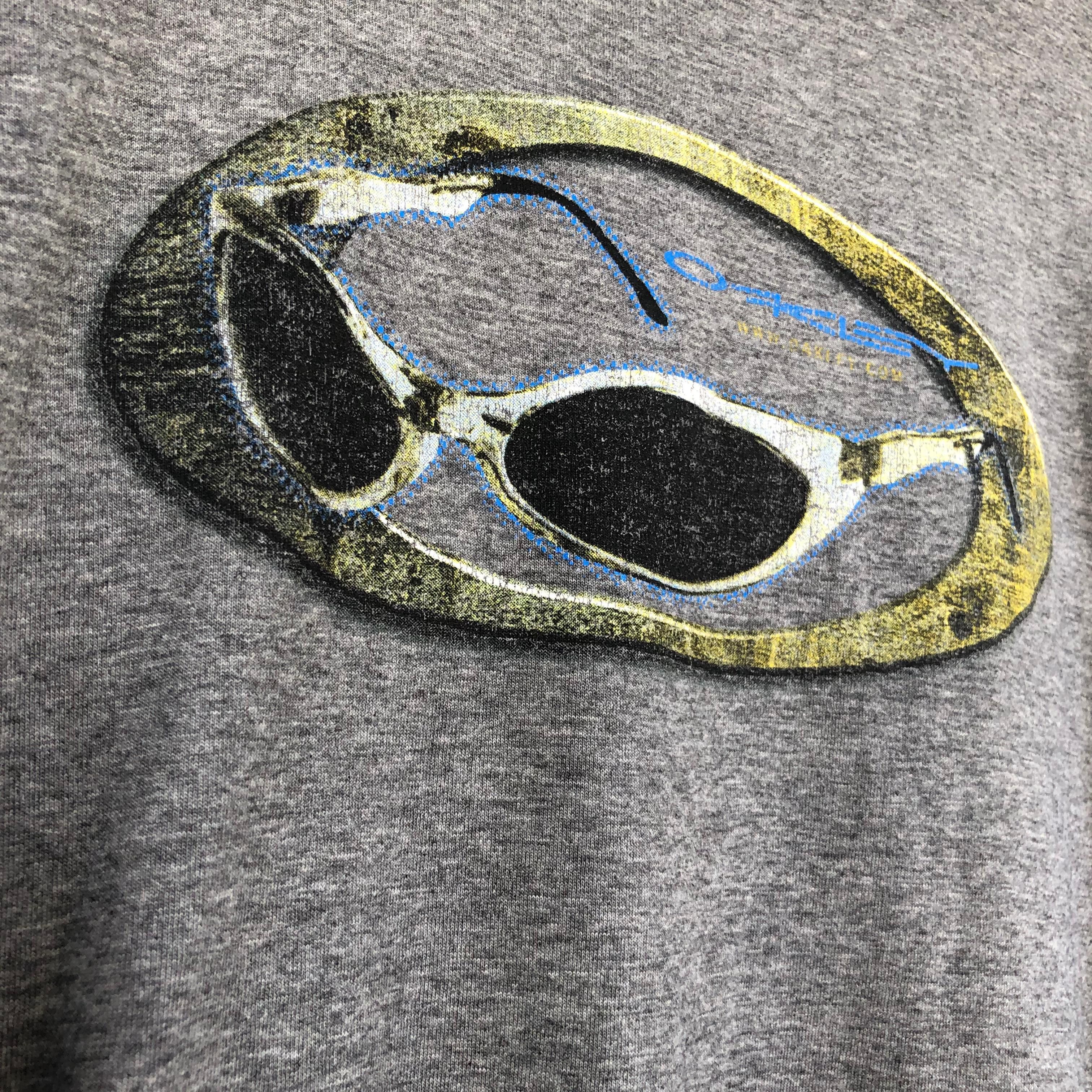 Oakley 90s Oakley Sunglasses Tee Size US L / EU 52-54 / 3 - 3 Thumbnail