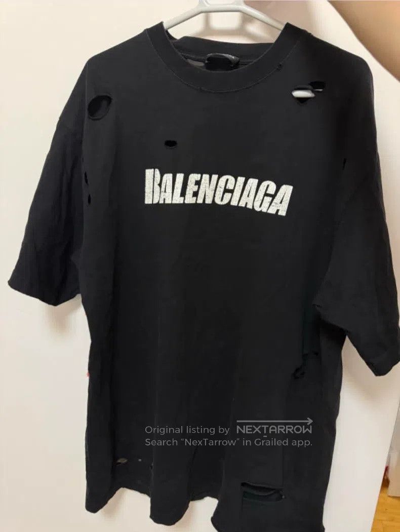 Balenciaga Balenciaga Letter Printed Pattern Hole Round Neck Short Sl Size US XS / EU 42 / 0 - 1 Thumbnail