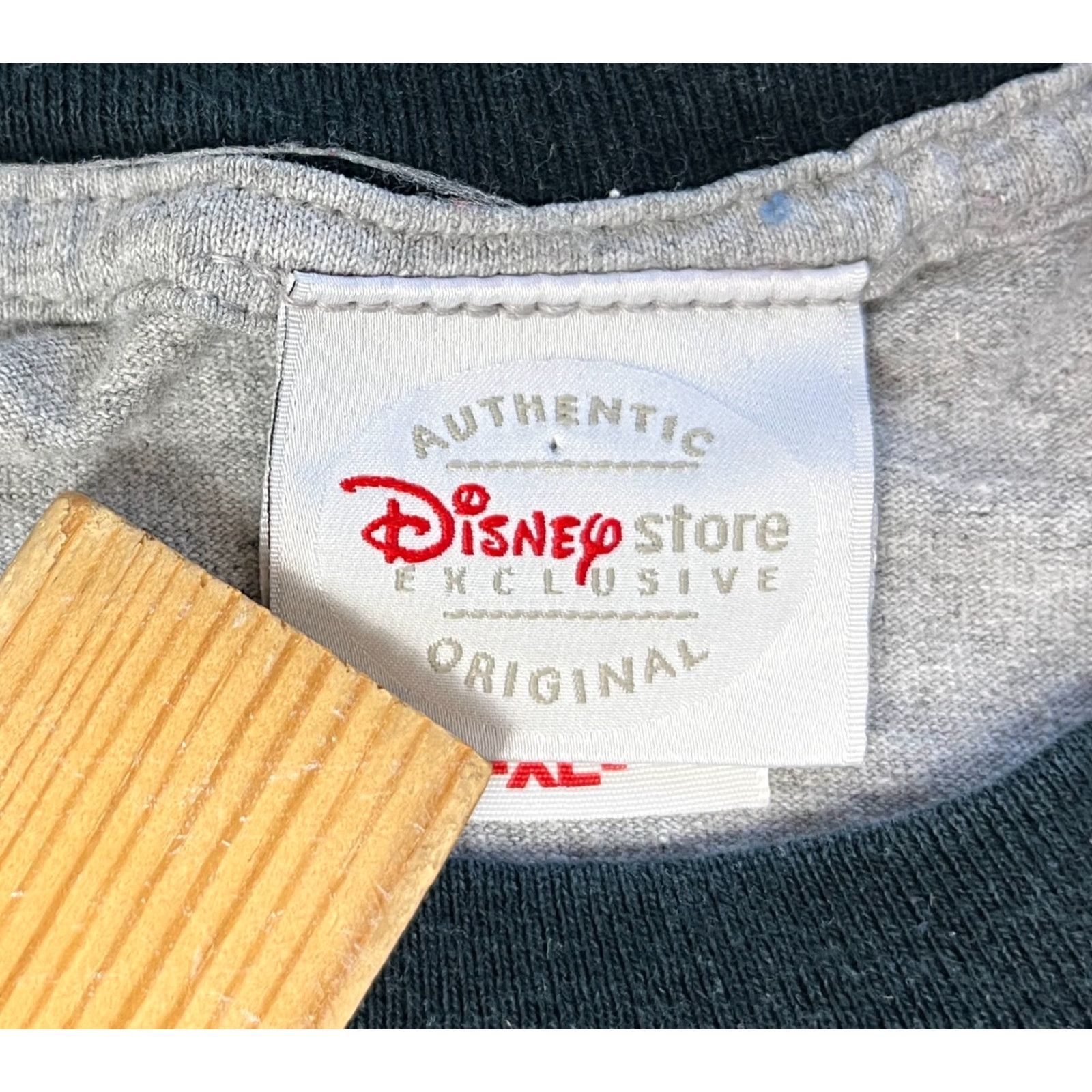 Disney VINTAGE Disney Store Mickey Mouse T-Shirt Men’s XL Gray Crew Neck Short Sleeve Size US XL / EU 56 / 4 - 4 Thumbnail